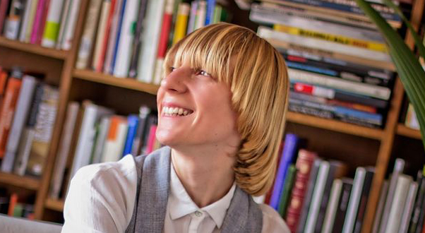 Donatella Lanuzzi en la librería Nollegiu