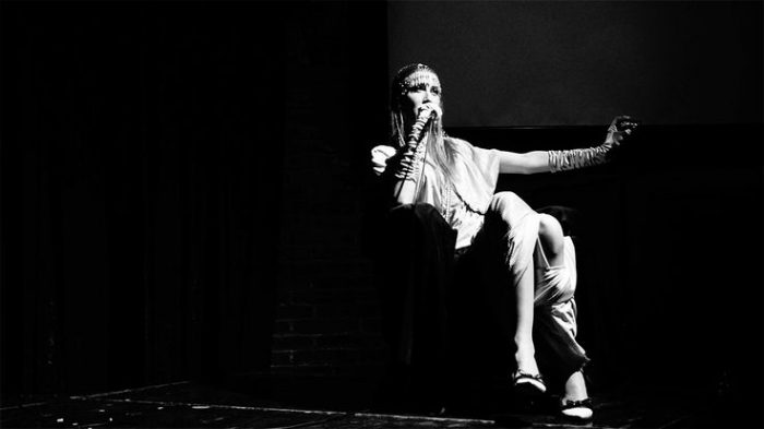 "Creative Mornings" Prostíbulo Poético en Addicted to Life